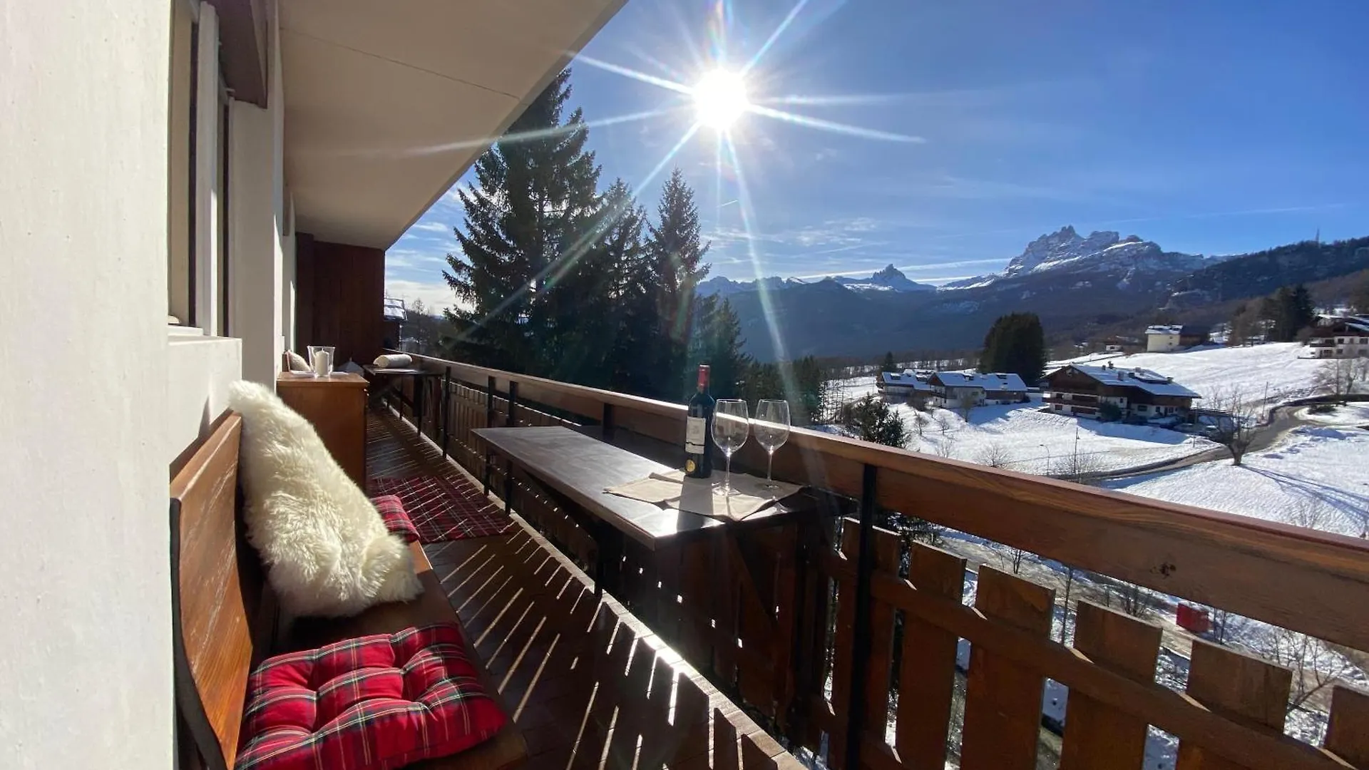 Apartment With Balcony Overlooking Tofane-Free Parking Cortina d'Ampezzo