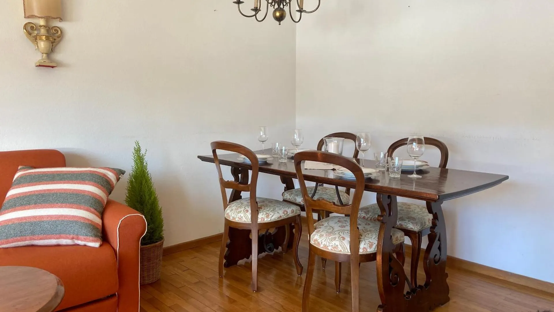 Apartment With Balcony Overlooking Tofane-Free Parking Cortina d'Ampezzo Italië