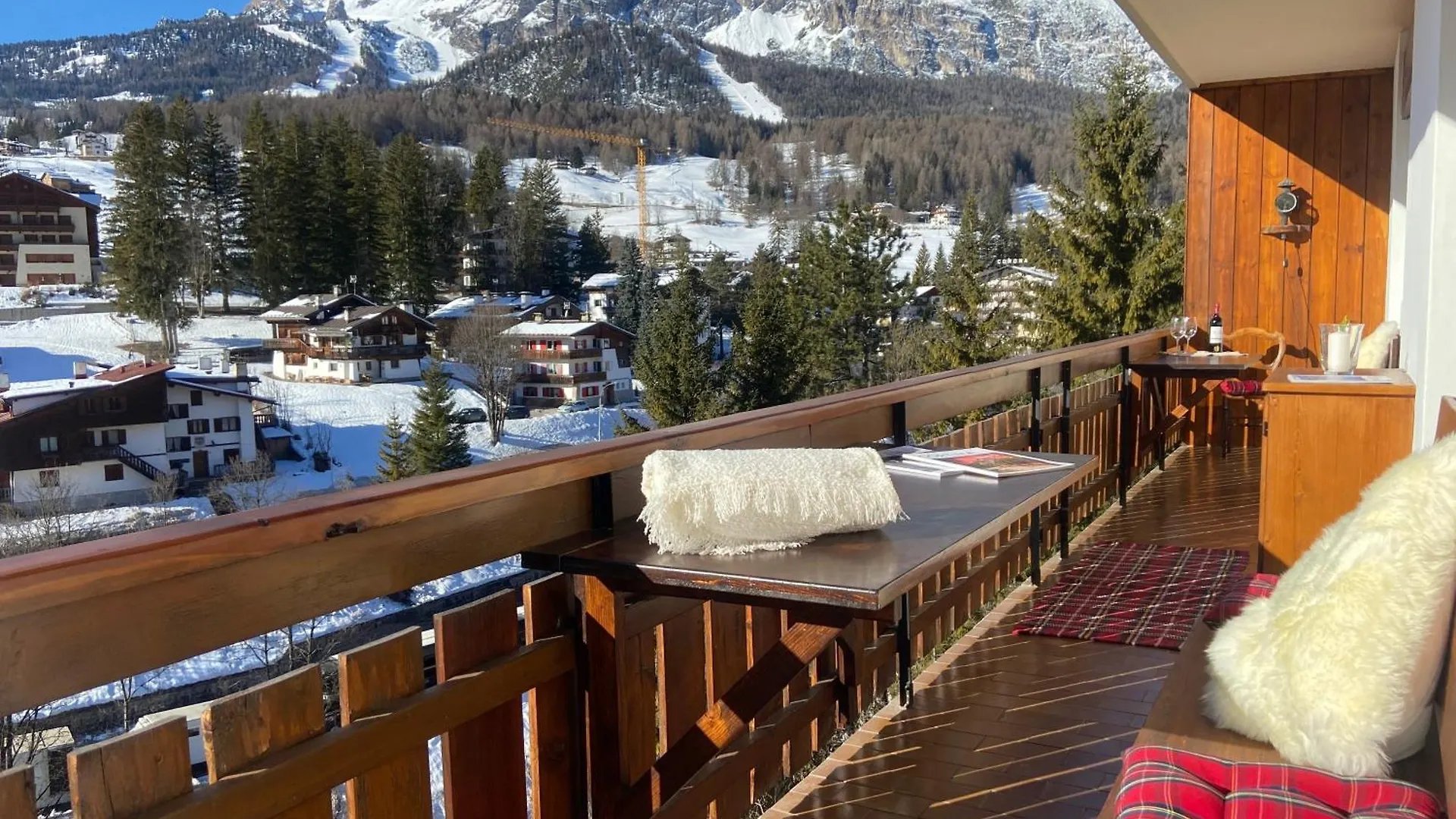 Apartment With Balcony Overlooking Tofane-Free Parking Cortina d'Ampezzo